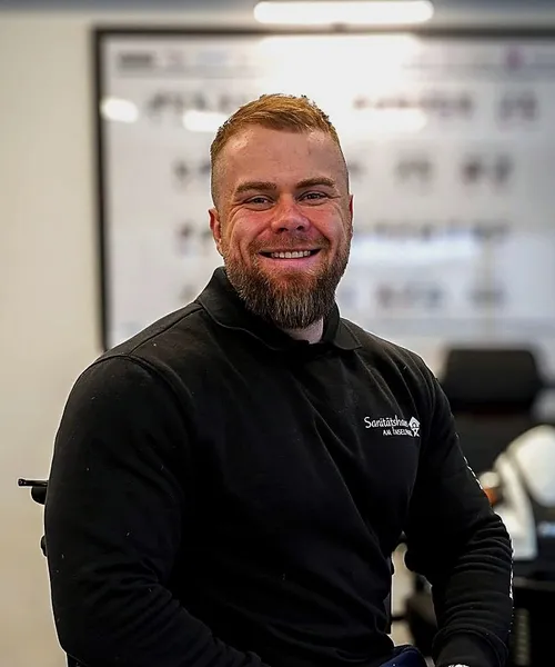 Connor Kutschke – Geschäftsführer · Kaufmann im Gesundheitswesen